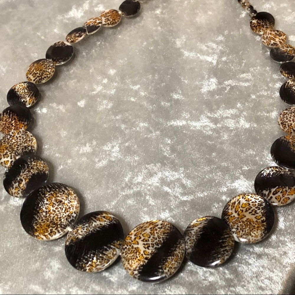 Leopards Necklace Shells